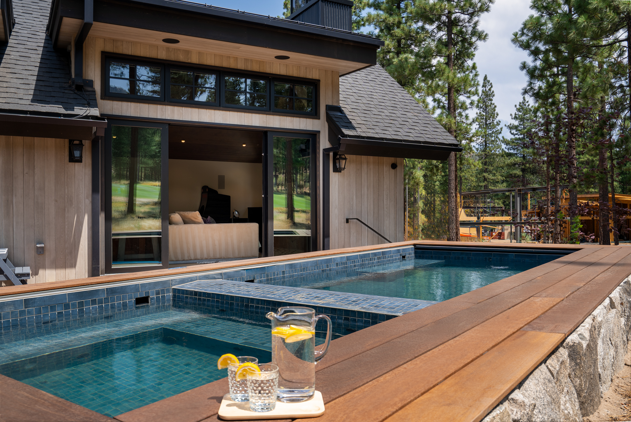 Clear Creek mountain modern home by Greenwood Homes Tahoe/Truckee